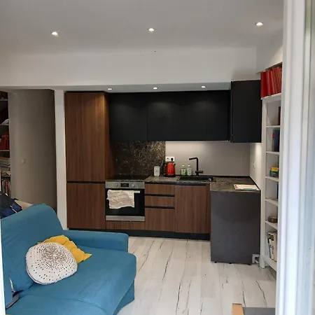 3p Large Terrace Apartment